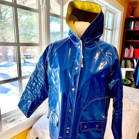 Vintage Aqua Sheen Rain Slicker  * Brilliant Shiny Blue Raincoat * medium/large - Picture 1 of 16